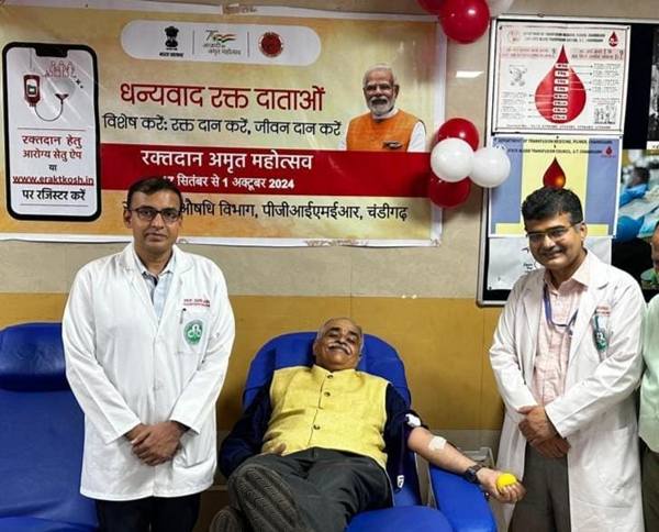 राष्ट्रीय स्वैच्छिक रक्तदान दिवस अभियान